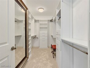 Building Photo - 8060 Players Cove Dr