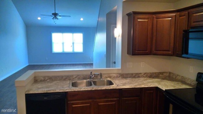 Building Photo - 1605-1607 Timber Wolf Lane