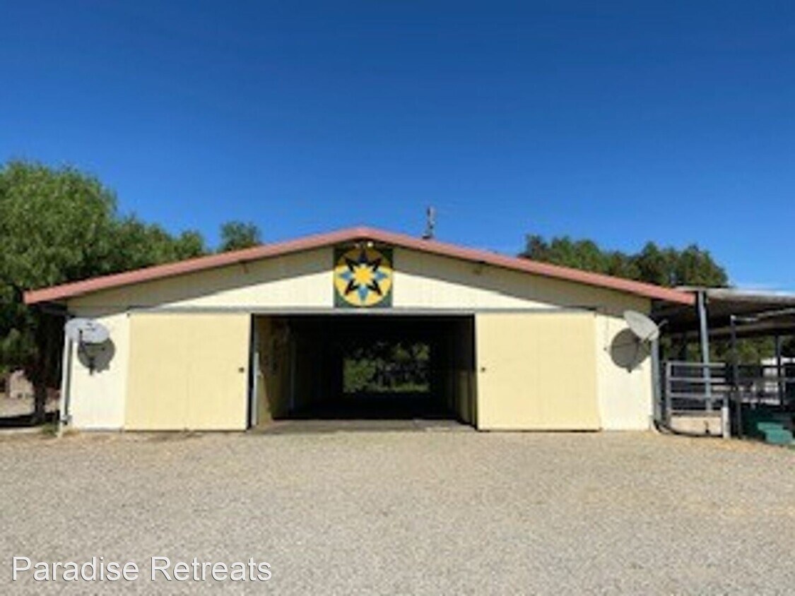 Foto principal - 1 br, 1 bath House - 1873 Refugio Road