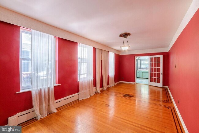 Building Photo - 1647 S 13th St