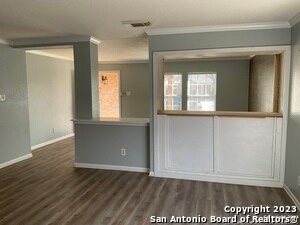 Foto del edificio - 9755 Frost Plain Dr