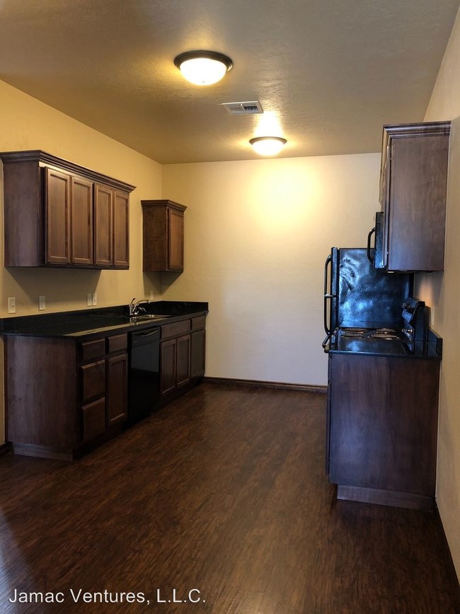 Building Photo - 2 br, 2 bath Apartment - 101 Aspen Lane