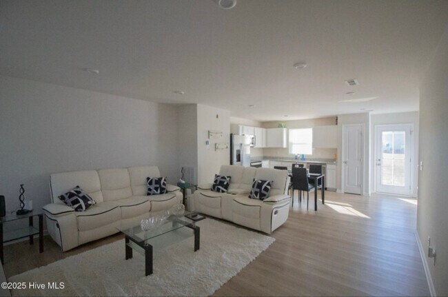 Foto del edificio - 8950 Shallow Crk Trl