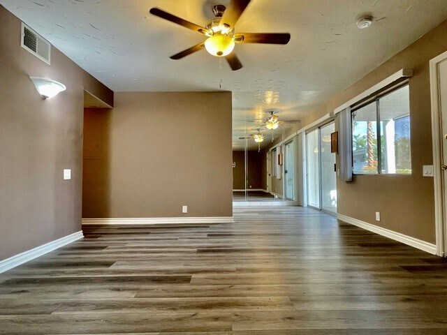 Building Photo - 45210 Panorama Dr
