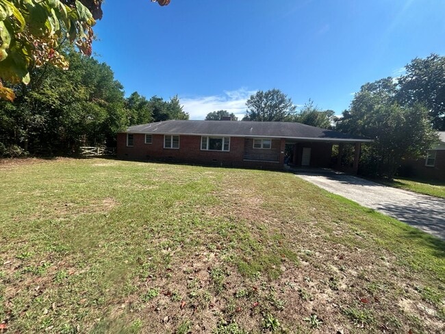 Building Photo - 1235 E Ave