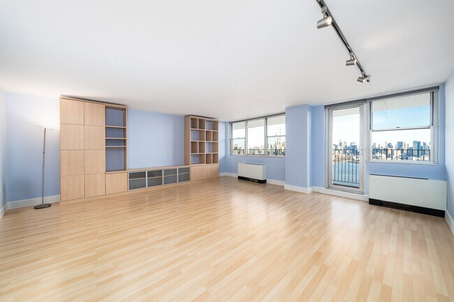 Foto del edificio - 6040 JFK Blvd E