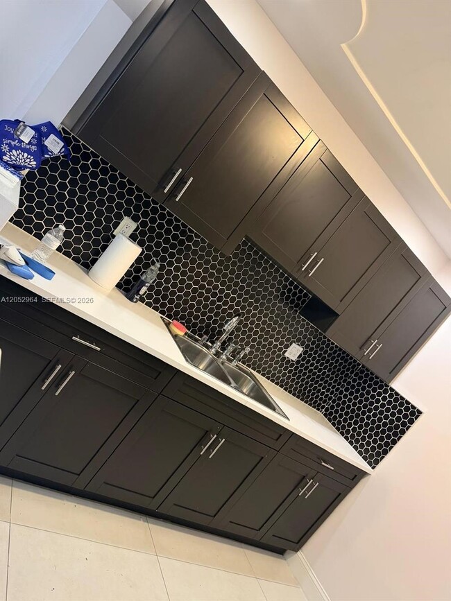 Foto del edificio - 7758 Indigo St