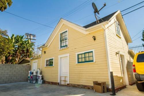 Primary Photo - 2712 Menlo Avenue, Unit 1