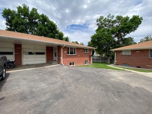 Photo - Lakewood living! House