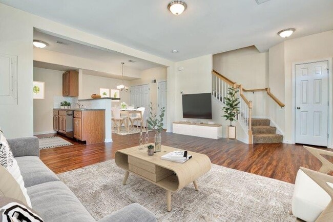 Foto del edificio - The Village of Laurel Ridge and The Encore Apartments and Townhomes