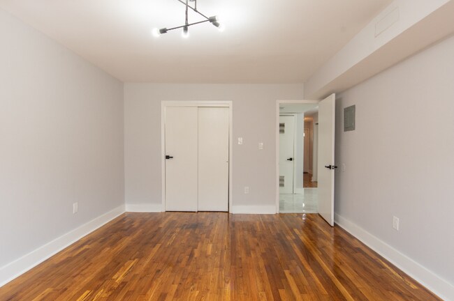 Foto del edificio - 1903 Country Ln