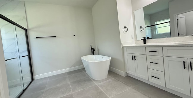 Building Photo - Newly Built 4 Bedroom Home for Rent – Prime Ocala Location