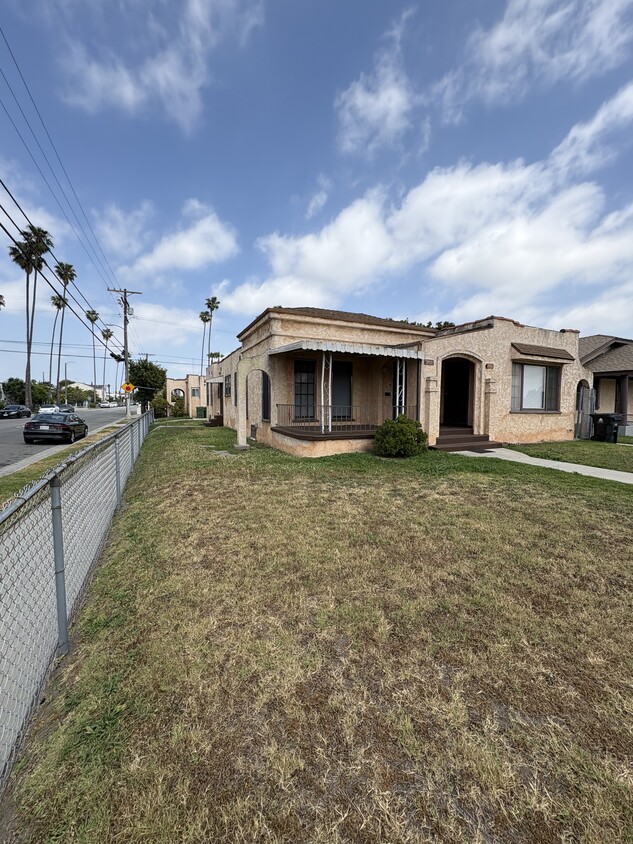 Foto principal - 3900 3rd Ave