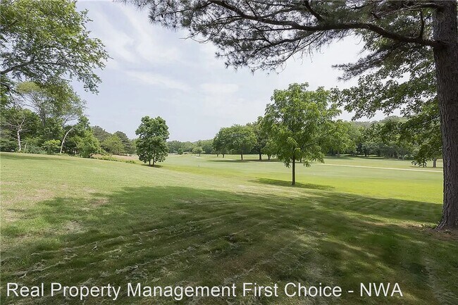 Foto del edificio - 3 br, 2 bath House - 16 Scotsdale Pl.