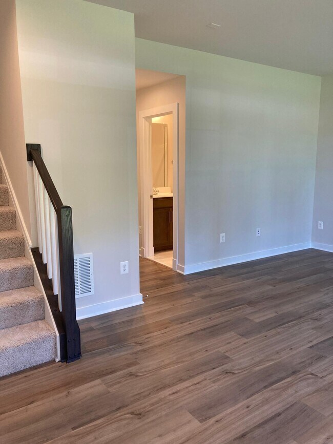 Foto del edificio - 120 Kinross Ln