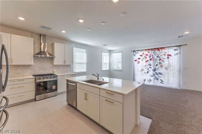 Building Photo - 6681 Tumoulin St