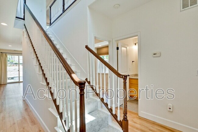 Foto del edificio - 116 College Ave