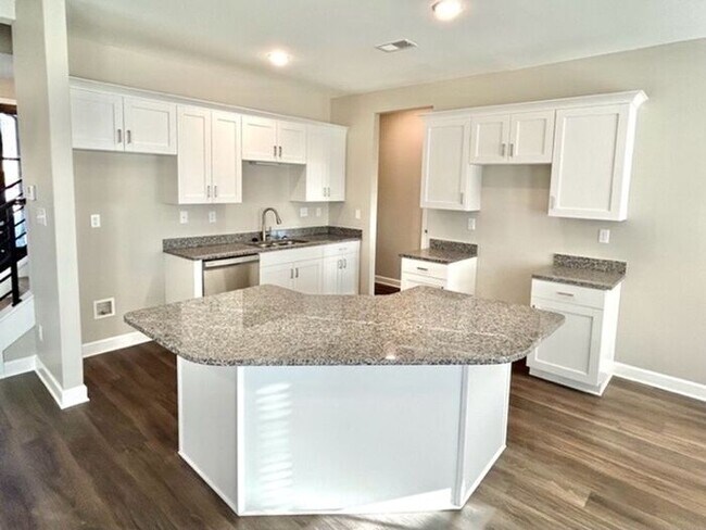 Building Photo - Now Leasing in Horn Lake @ Nichole Place- ...