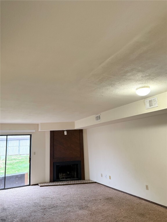 Building Photo - 449 Ponderosa Ave