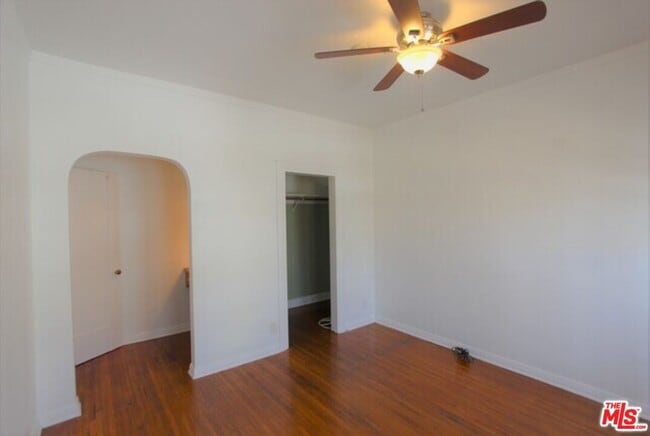 Building Photo - 6656 Vista Del Mar