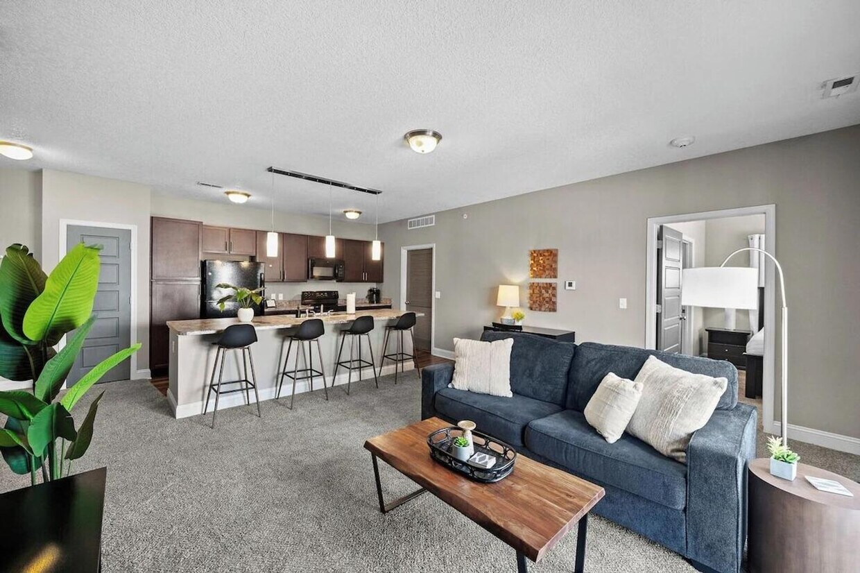 Foto principal - 8350 Cascade Ave