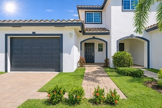 Building Photo - Amberton Luxury Townhomes