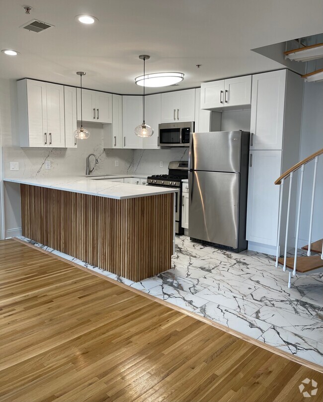 Porcelain Floor Tiles - Mariner's Landing Apartments