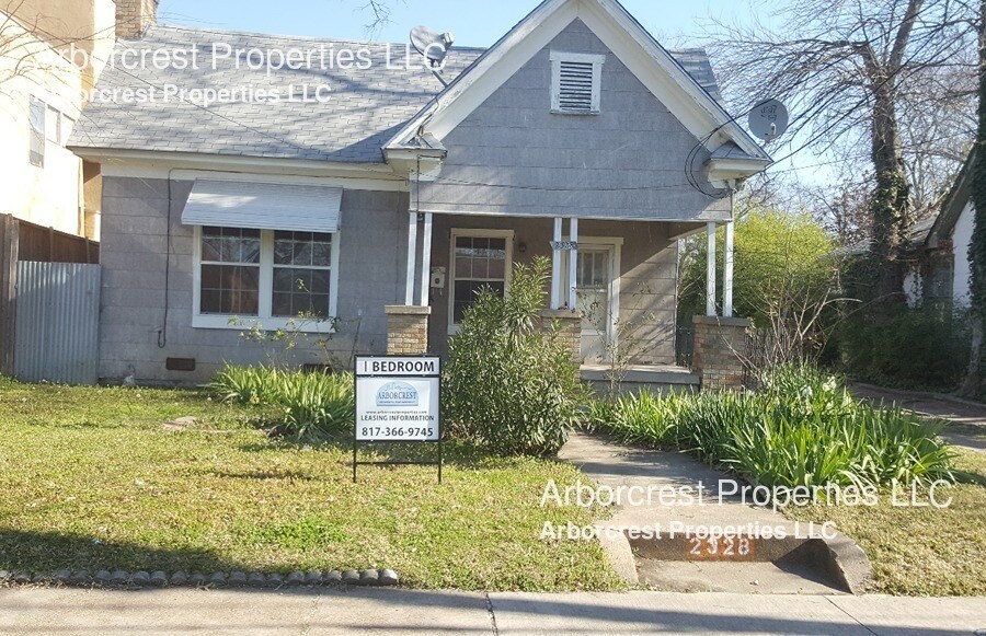 Primary Photo - 2326 Kirby St