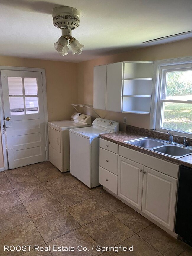 Building Photo - 4 br, 1 bath House - 1543 Grange Hall Road