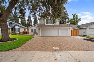 Building Photo - 924 Shellwood Way