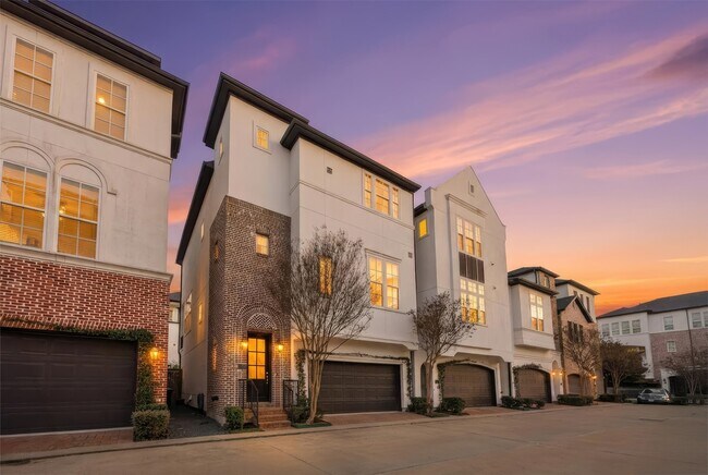 Foto del edificio - 2707 Cohn Trails Ln