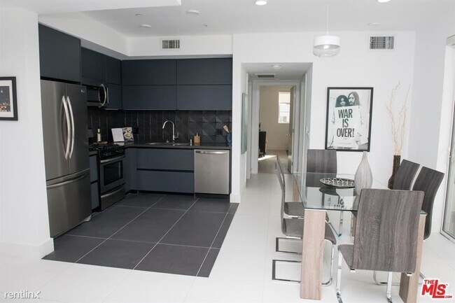 Building Photo - 2 br, 2 bath Condo - 415 S Le Doux Rd Apt 502
