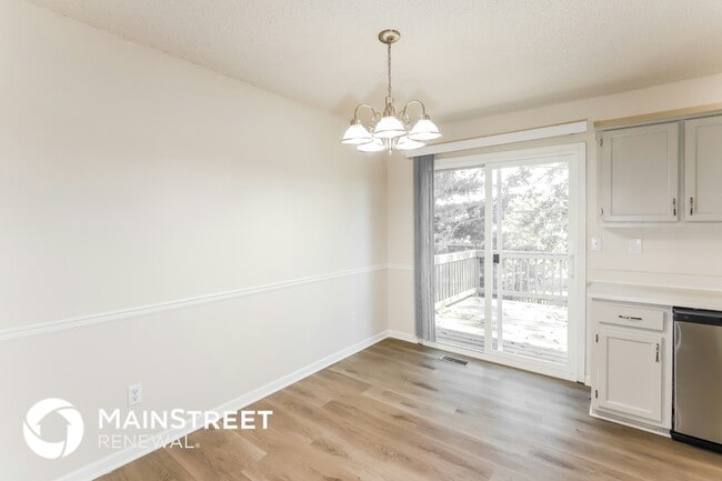 Building Photo - 11019 N Ditman Ave