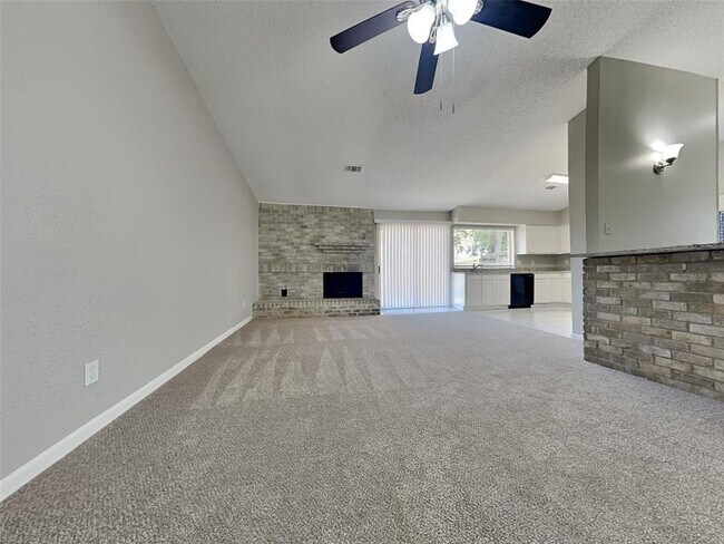 Foto del edificio - 23426 Canyon Lake Dr