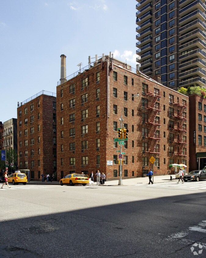 1360 York Ave, New York, NY 10021 Apartments in New York, NY