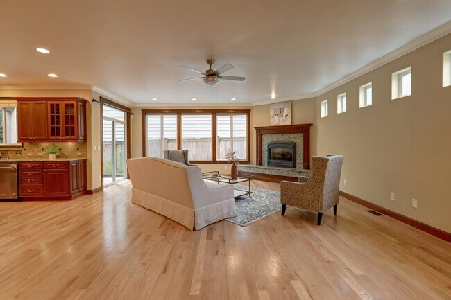 Building Photo - 16308 Simonds Rd NE