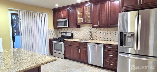 Foto del edificio - 44 Azalea Ct