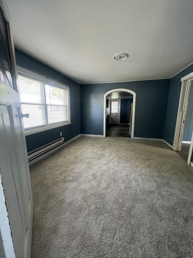 Foto del edificio - 1312 N Madison St