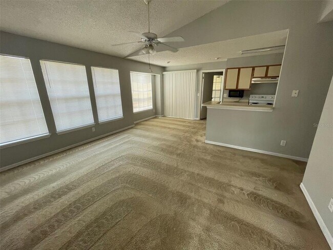 Foto del edificio - 1061 S Hiawassee Rd