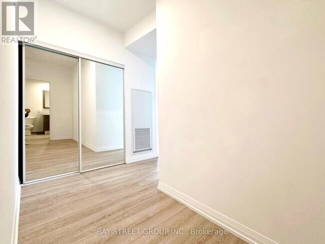 Building Photo - 75-775 Canterbury Pl