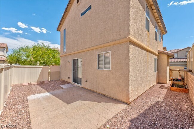 Foto del edificio - 10336 Faustine Ave