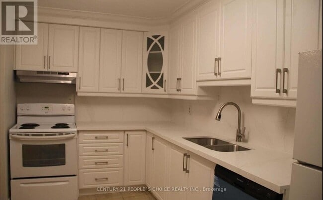 Building Photo - 3308-3308 The Credit Woodlands