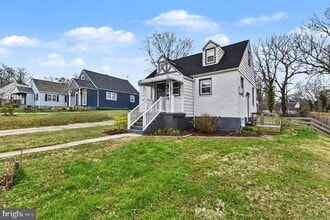 Building Photo - 2507 Glencoe Rd