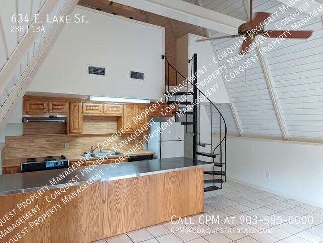 Building Photo - Charming A-Frame - 2 Bedroom, 1 Bath w/Loft!