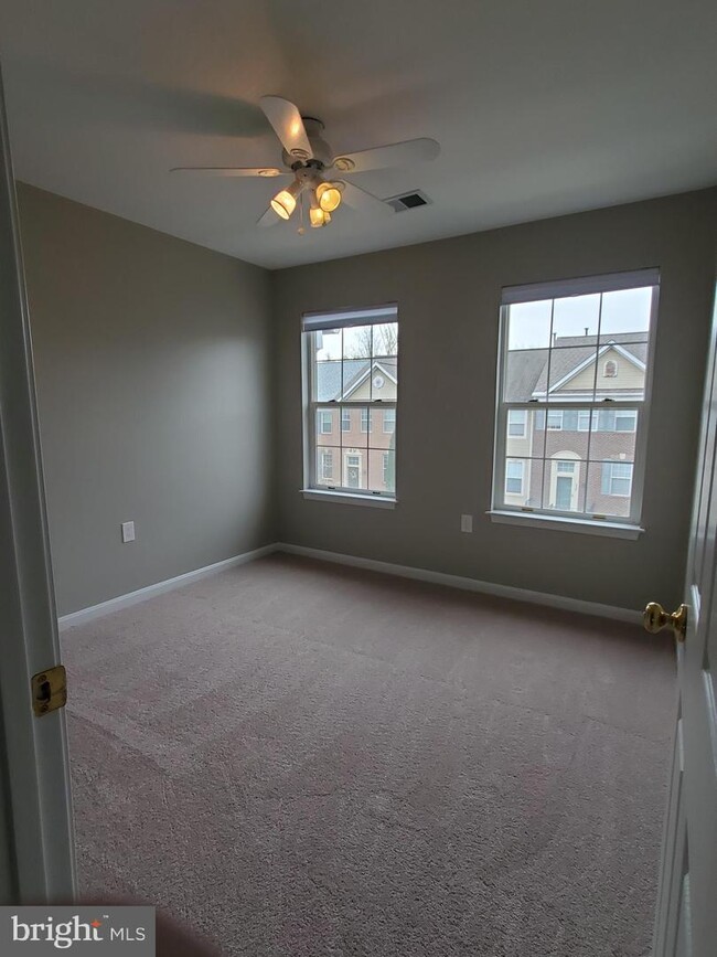 Building Photo - 2907 Fairfax Metro Ln