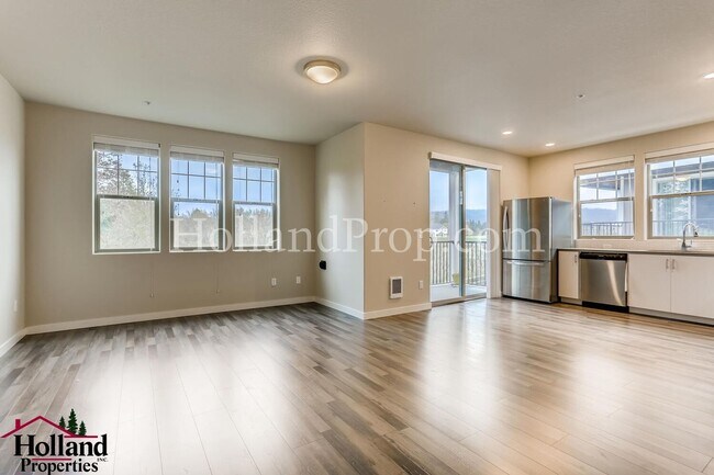 Building Photo - North Bethany Condo With Amazing Views!!! ...
