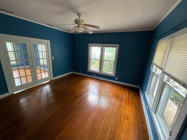 Foto del edificio - 3/1 Hilltop Cottage with Fruit Trees in the Heart of Chattahoochee