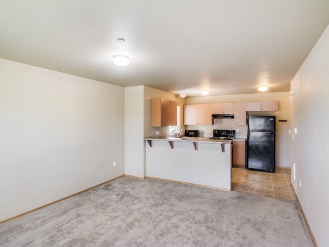 Building Photo - Glacier Vista Apartments