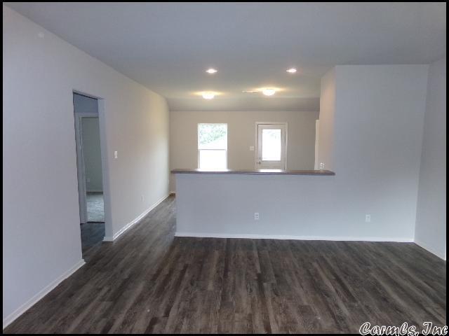 Building Photo - 2409 Vivian Dr