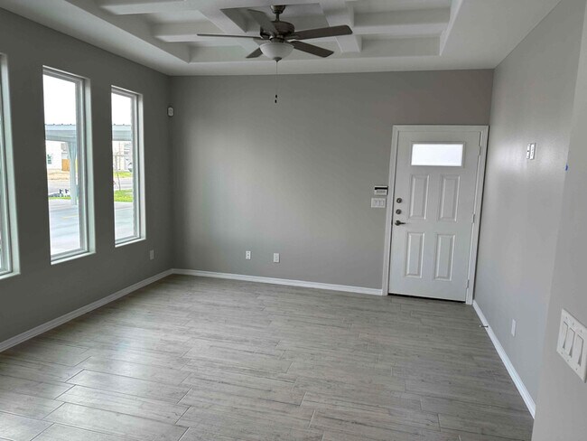 Foto del edificio - 4907 N Dahlia St